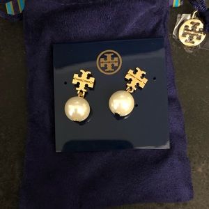 Tory Burch Logo Pearl Drop Earrings